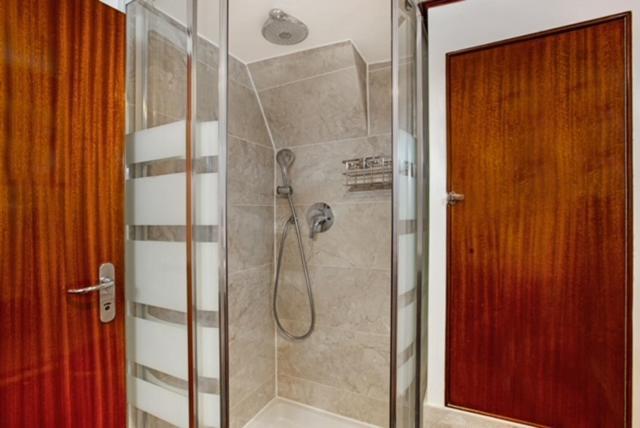 Hotel Charming Boat In Barcelona - Perfect Getaway San Adrián de Besós Zewnętrze zdjęcie