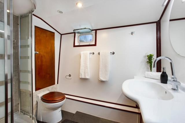 Hotel Charming Boat In Barcelona - Perfect Getaway San Adrián de Besós Zewnętrze zdjęcie