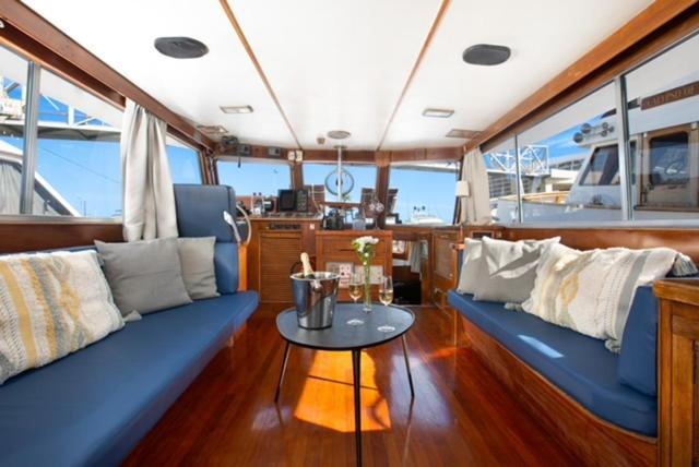 Hotel Charming Boat In Barcelona - Perfect Getaway San Adrián de Besós Zewnętrze zdjęcie